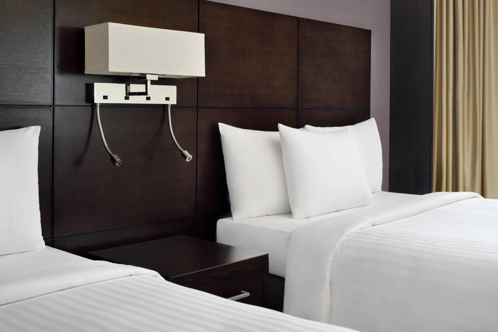 Hotel Courtyard By Marriott Diplomatic Quarter
