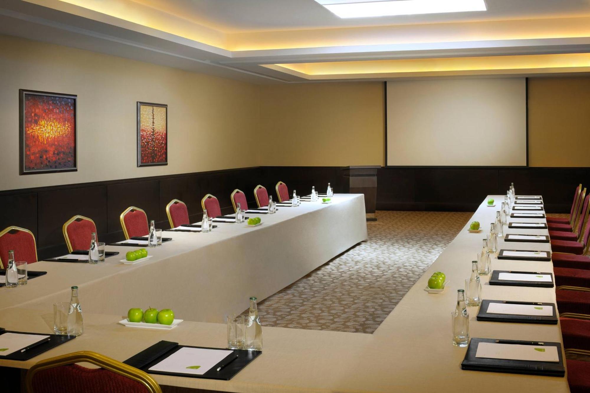 Courtyard By Marriott Diplomatic Quarter